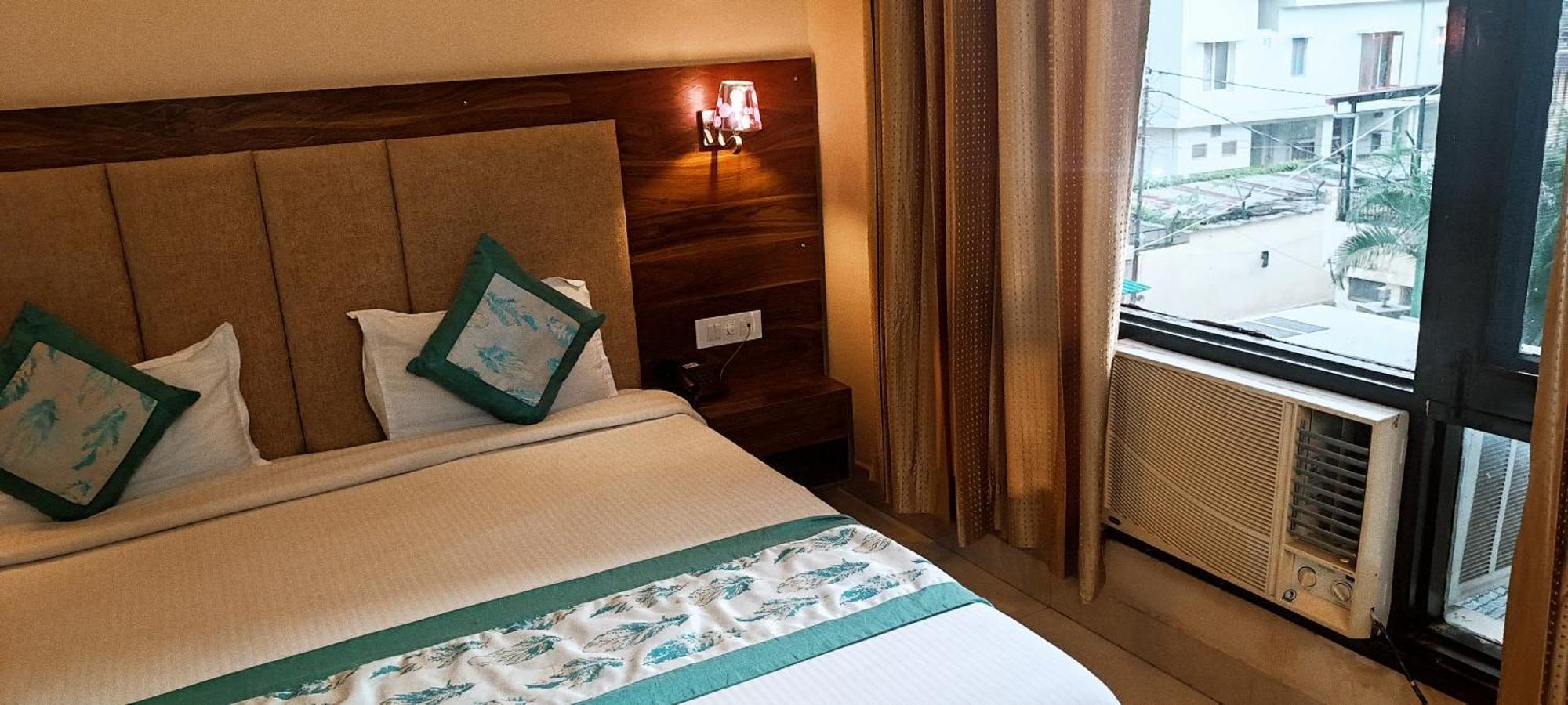 Hotel Prasanna Inn Risikés Szoba fotó